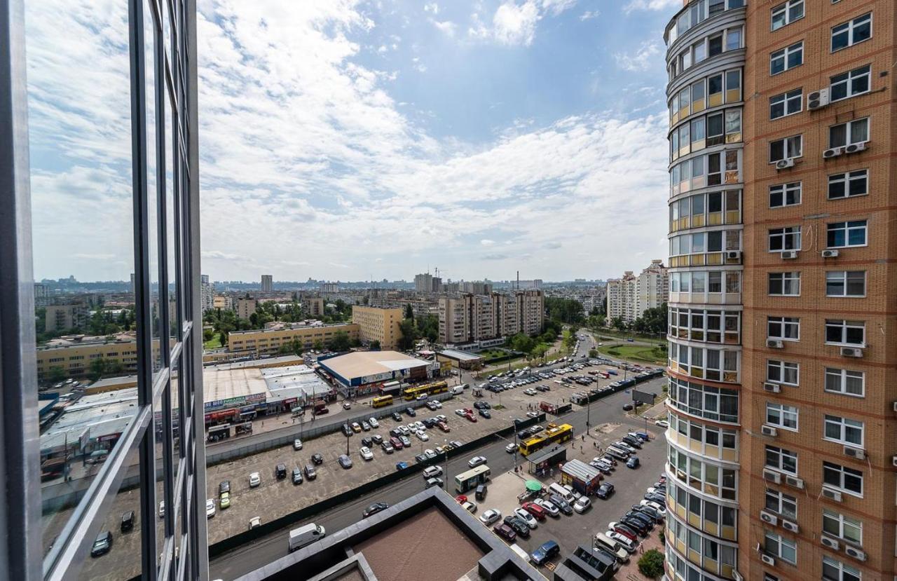 Fashionable Apartments. Smartplaza Metro Minskaya. Obolon Kyiv Exterior photo